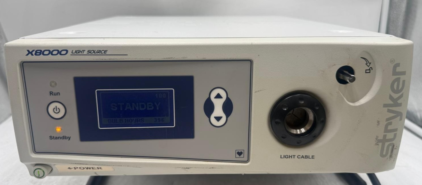 Stryker X8000 Light Source