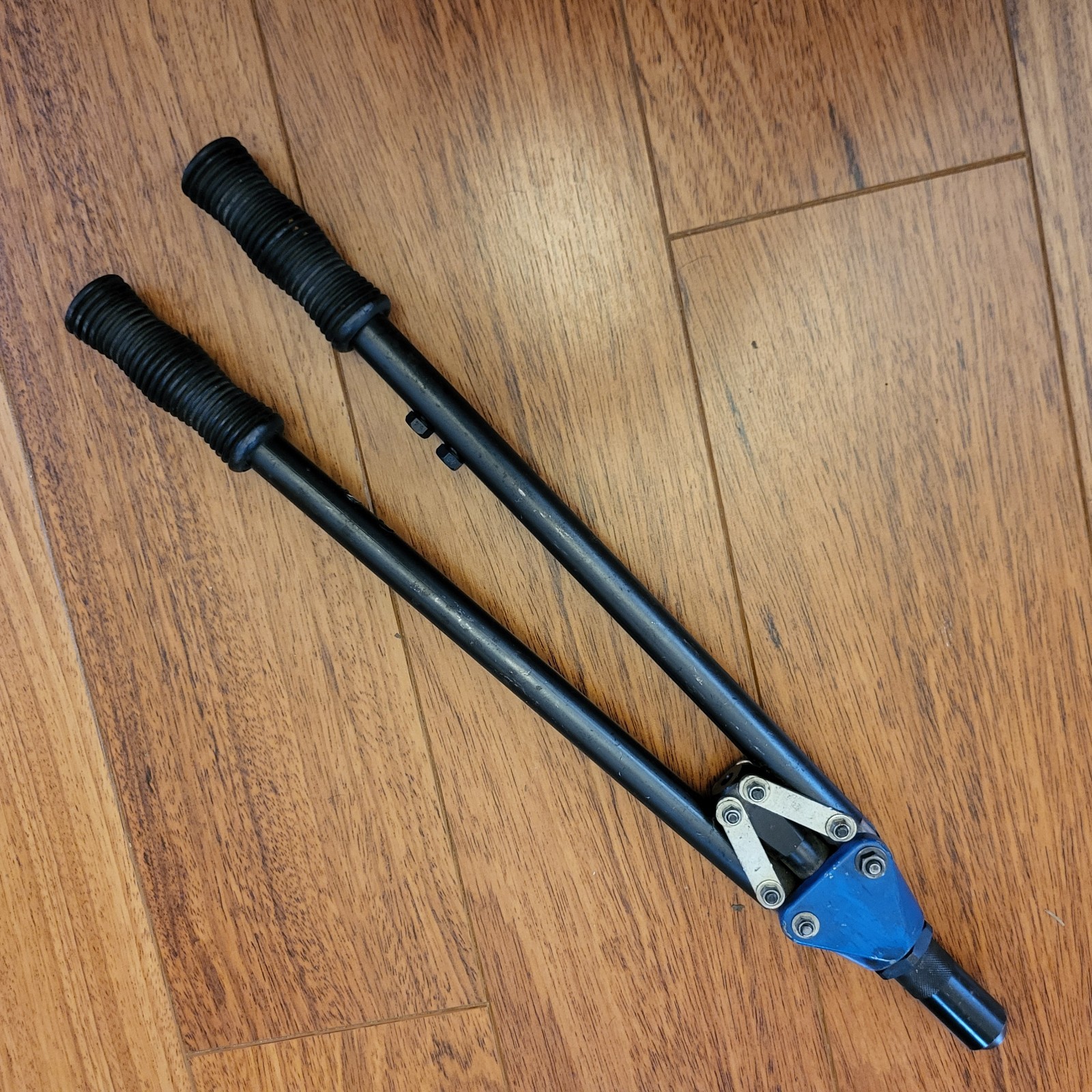 Tool Aid 19800 heavy duty 1/4" rivet gun