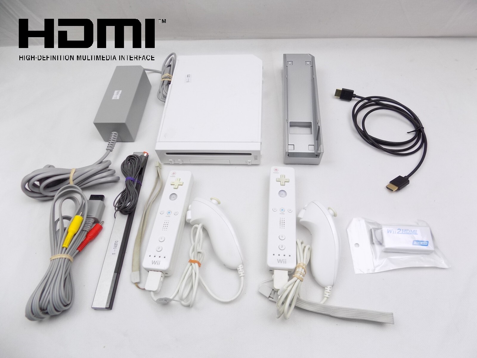 Nintendo Wii Console + HDMI Converter + 2x Controller Sets + Sensor Bar