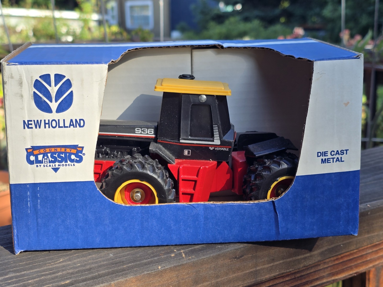 New Holland 936 1/32 Scale County Classics JLE395DS