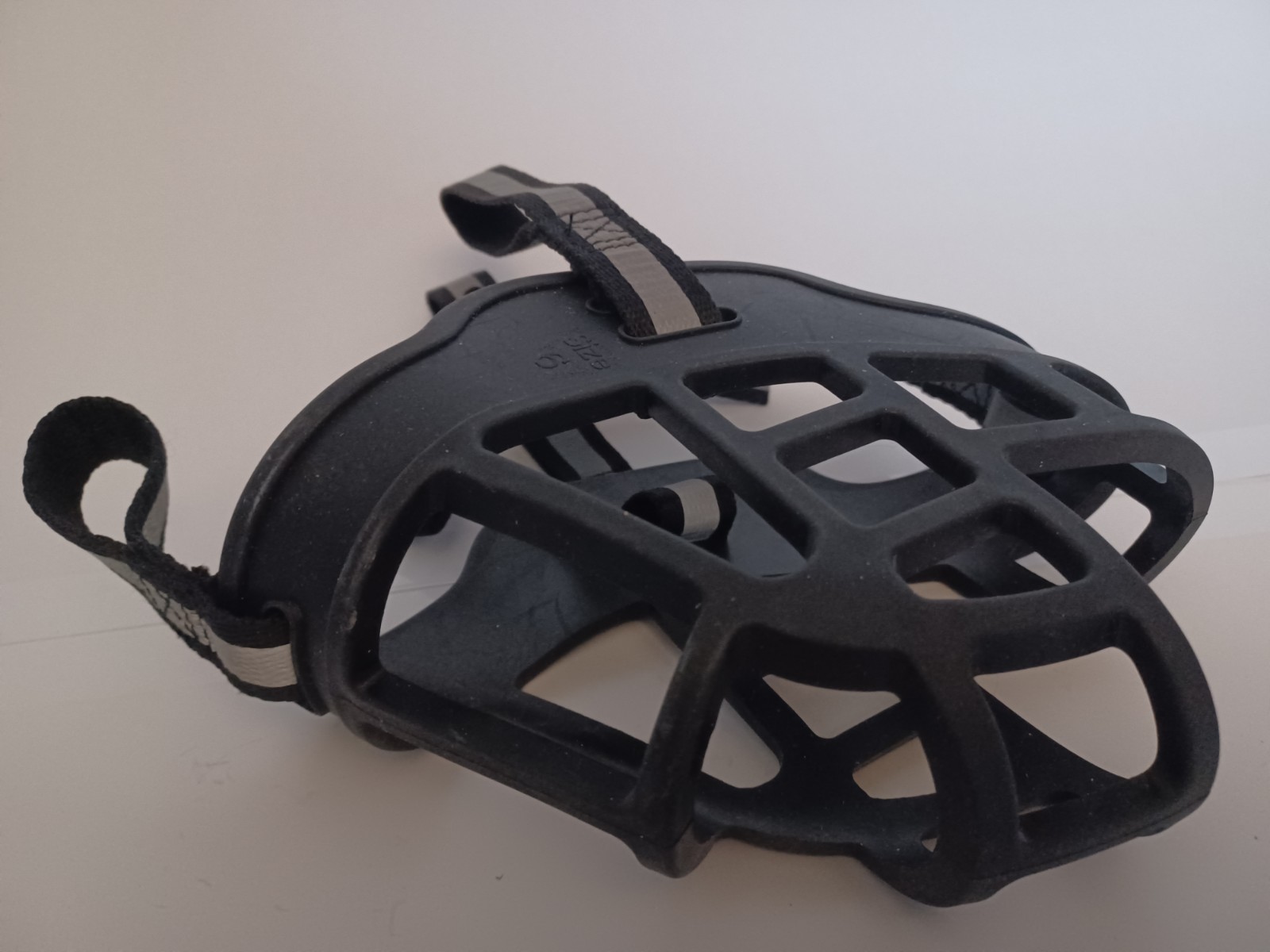 Dog Muzzle, Breathable Basket Muzzles for Small, Medium, Large Dogs, Size 6