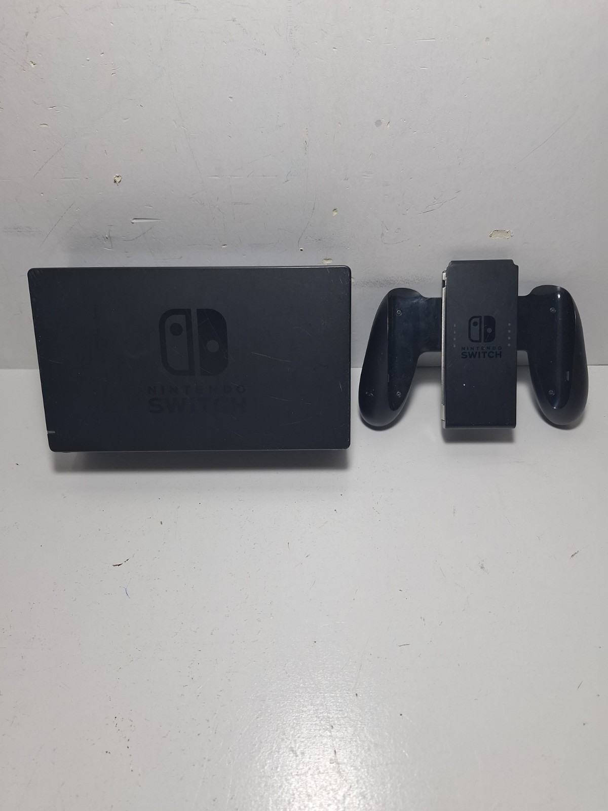 Nintendo Switch Dock - Black (HAC-007) No Cables+controller