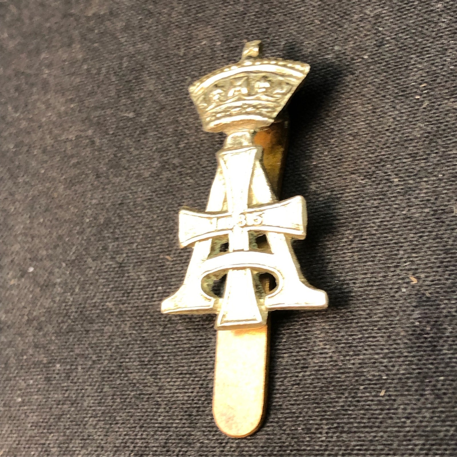 19th Royal Hussars - Original British Army Cap Badge