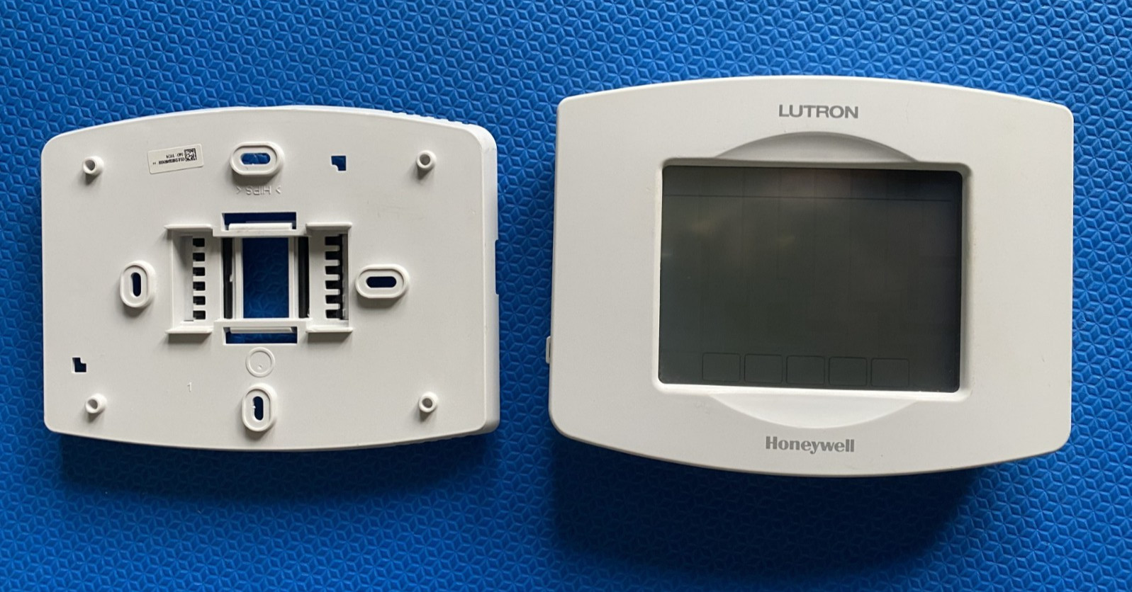 Lutron LR-HWLV-HVAC Comfort Control TouchPRO TH8320NR1008 Thermostat USED