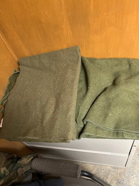U.S. G.I MIXED WOOL BLANKETS