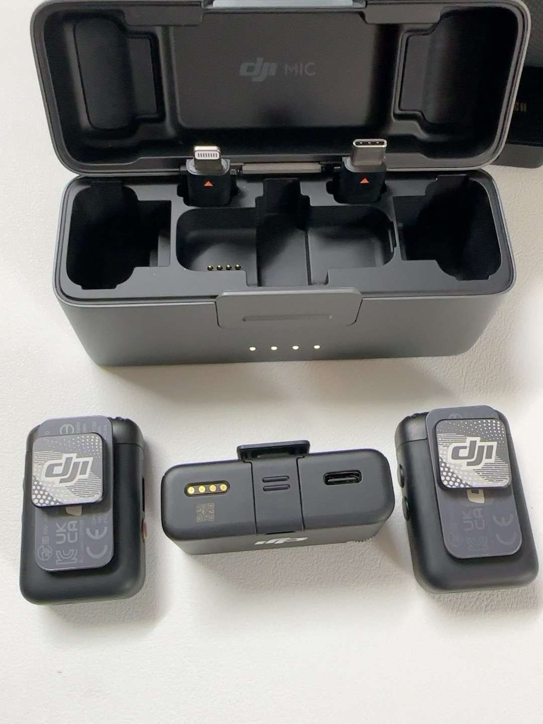 DJI Mic 2 (2 TX+1 RX)Wireless Microphone for iPhone,Android,Camera