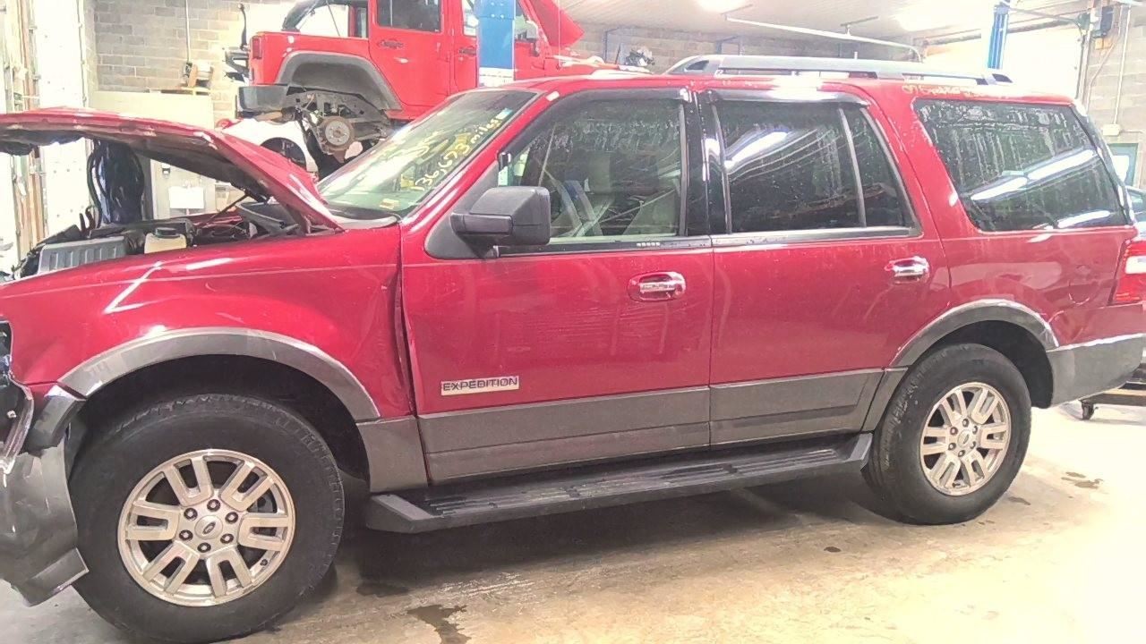 EXPEDITON 2007 Spare Wheel Carrier 735365