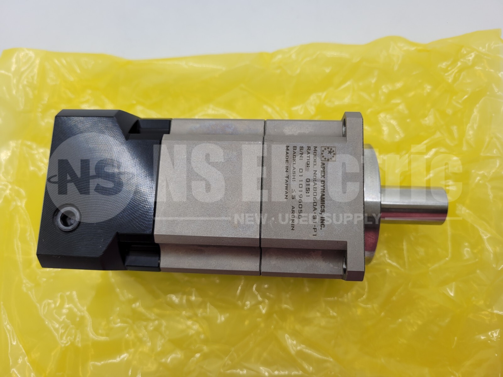 APEX DYNAMICS AB060A-015-S1-P1 YASKAWA/SGMJV-04A
