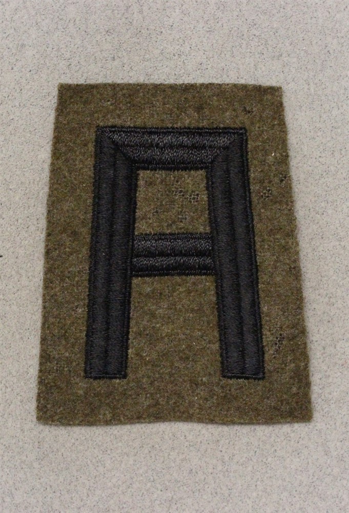 Army Patch 0785: 1st Army - embroidered on wool, c.1940