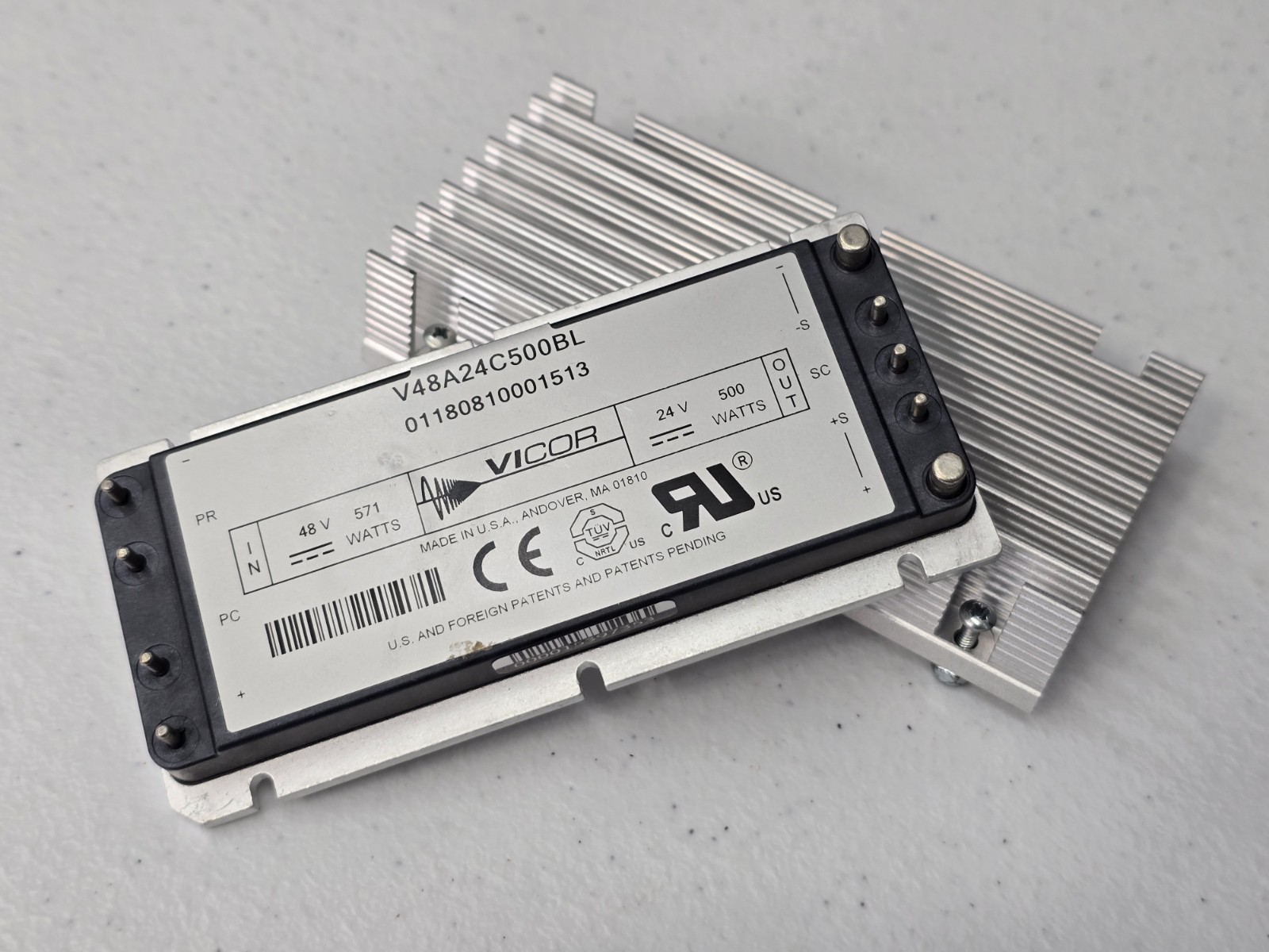 Vicor V48A24C500BL DC-DC Converter 48V to 24V 500W – W Aluminum Heat Sink USED