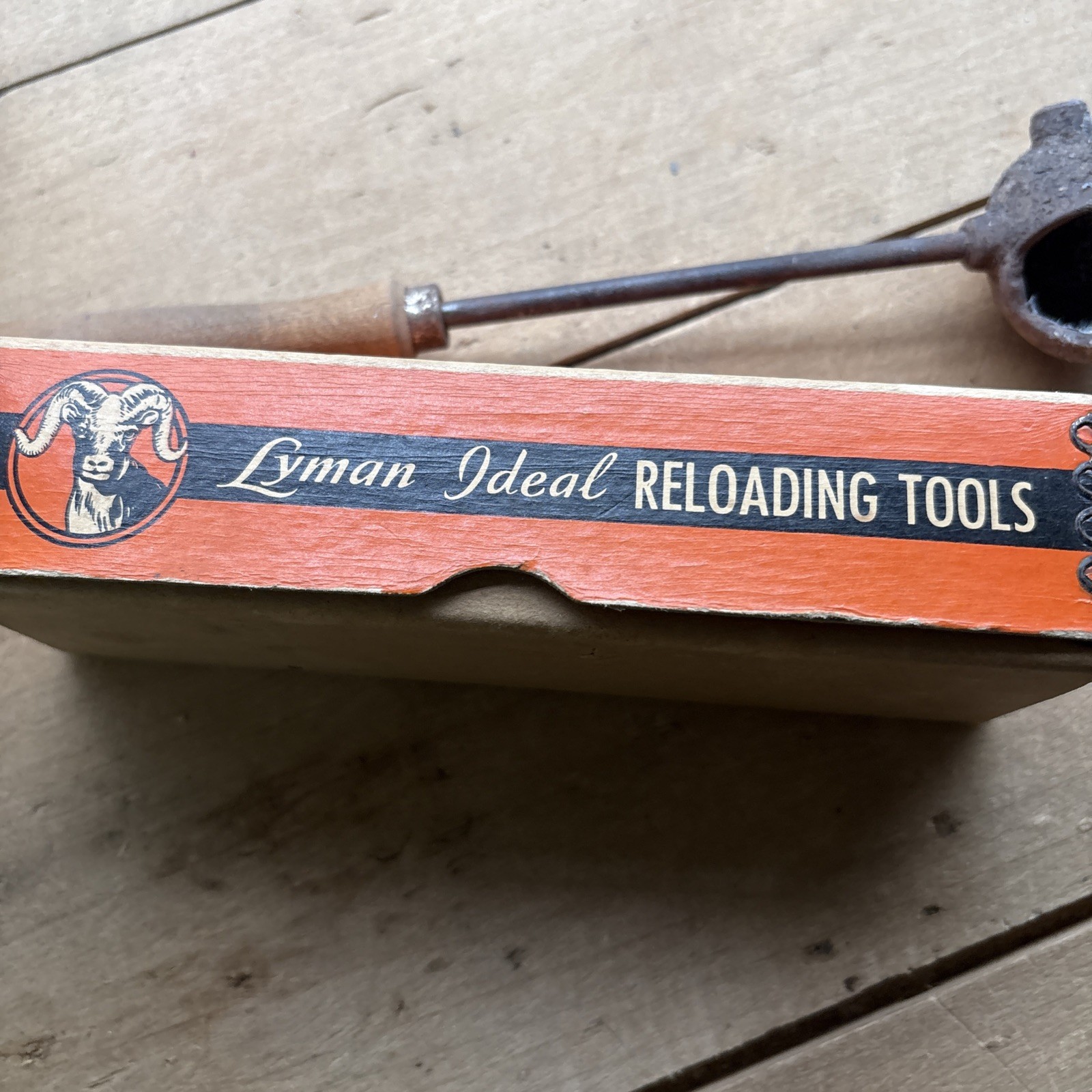 Lyman Ideal Reloading Tools One Dipper Original Box & Wood Handle