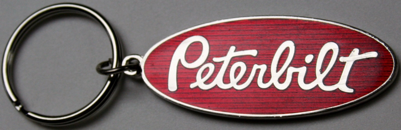 peterbilt semi truck pete 18 wheeler truck key chain tag holder round auto