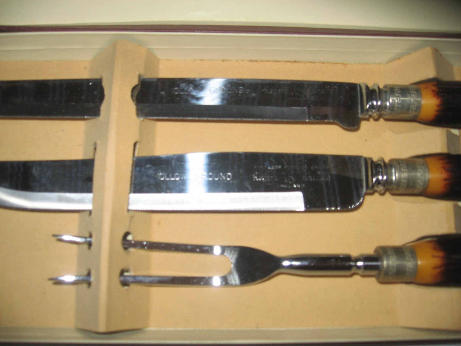 VINTAGE REGENT SHEFFIELD CUTLERY SET