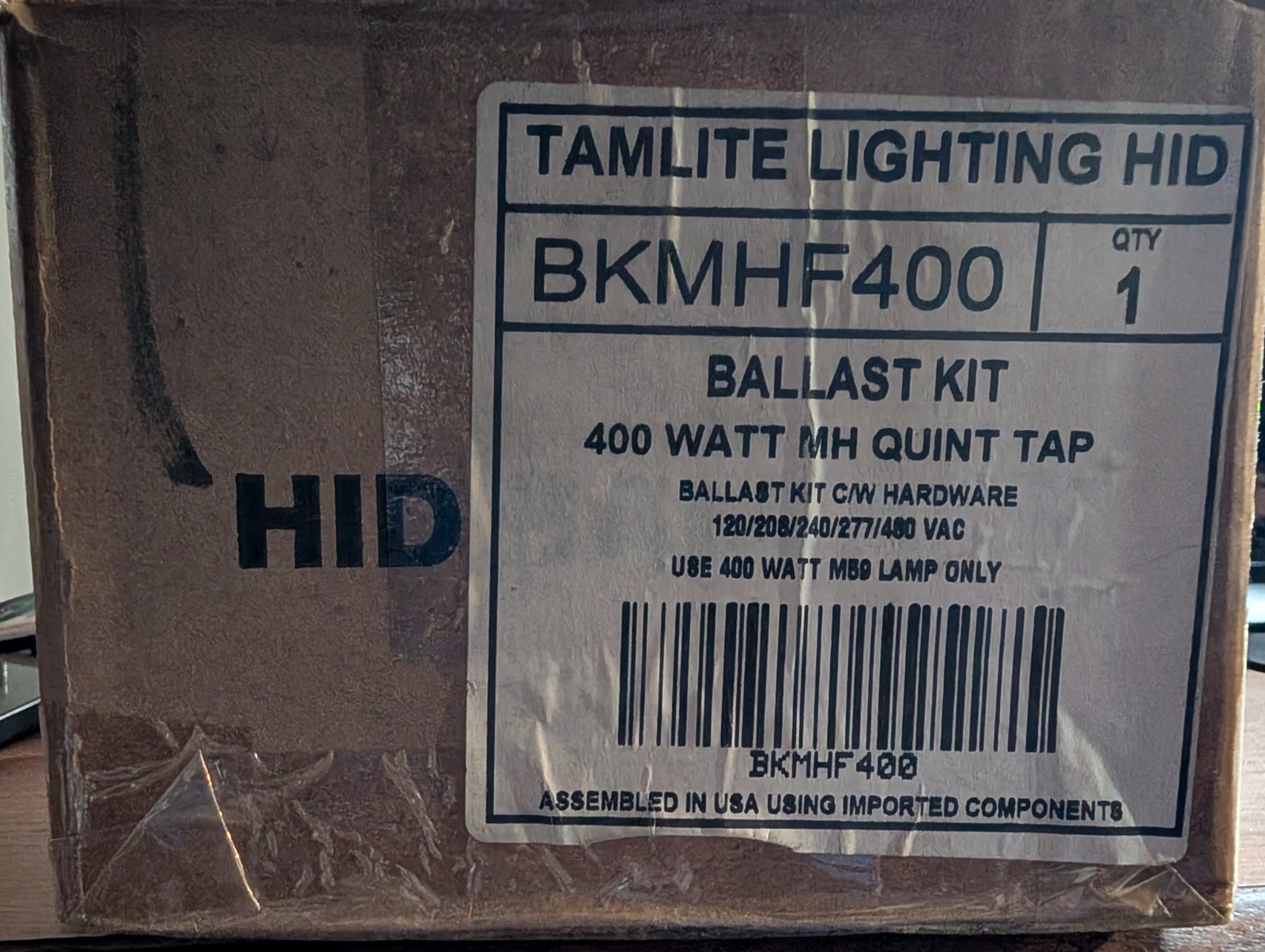 TAMLITE LIGHTING BKMHF400 / BKMHF400 (NEW IN BOX)