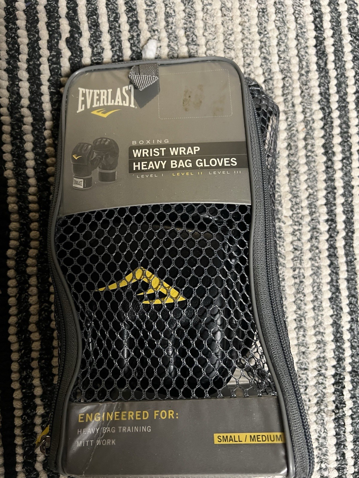Everlast Wrist Wrap Heavy Bag Gloves Bag Gloves Small/Medium Black Yellow