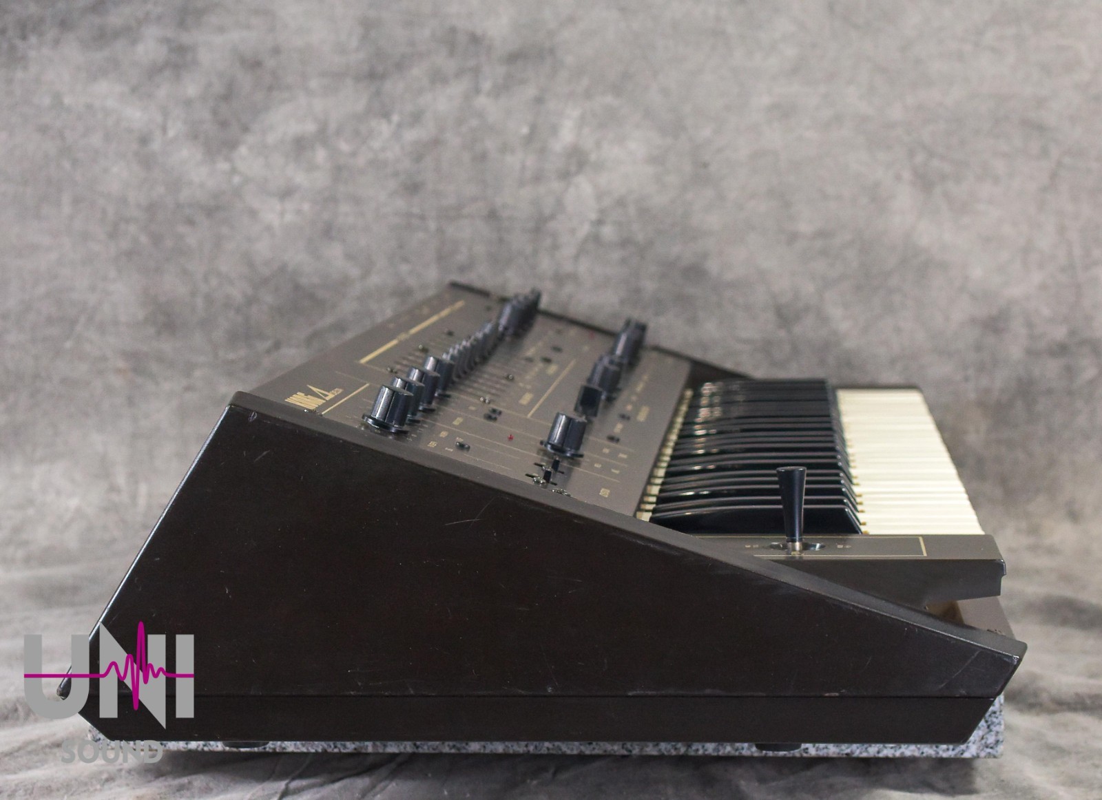 KORG Delta DL-50 Analog Strings Synthesizer in Very Good Condition