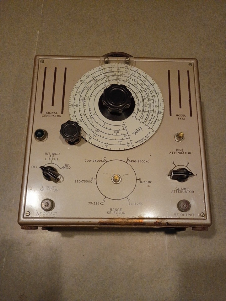 TRIPLETT 2432 SIGNAL GENERATOR AS IS ELECTRICAL