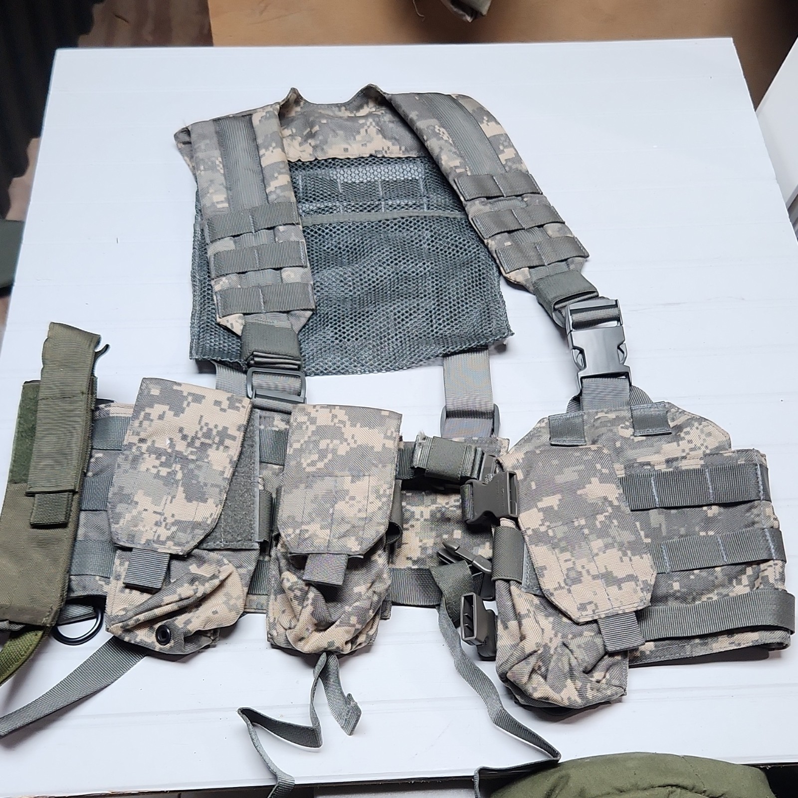 ACU Digital Camo Tactical Chest Rig Vest MOLLE W/   3 X Magazine Pouches