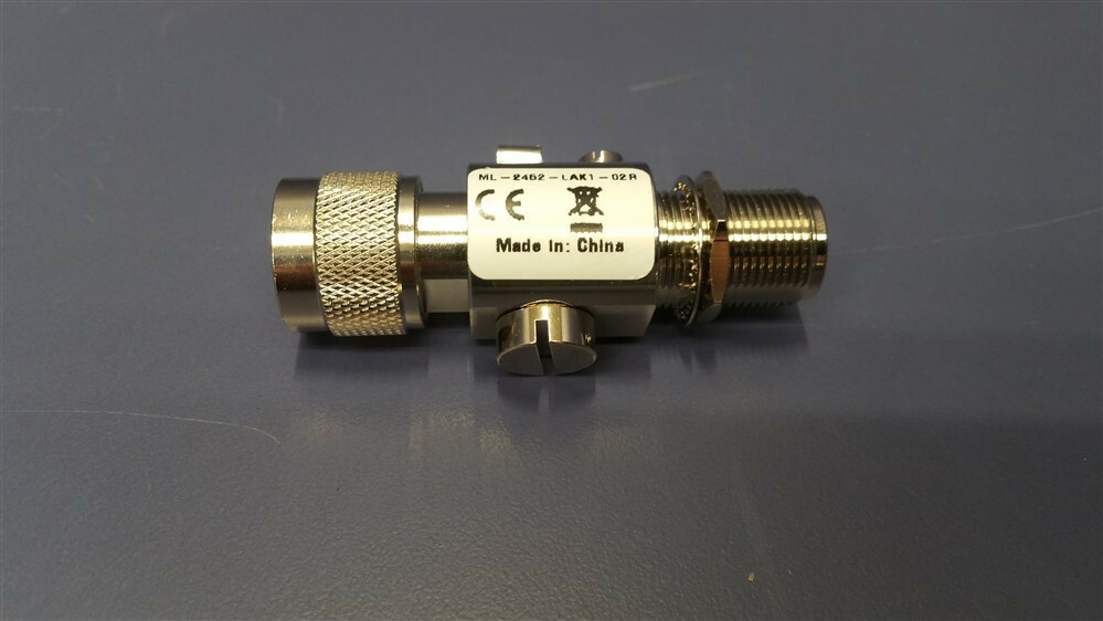 Extreme Networks (ML-2452-LAK1-02R) Dual Band Lightning Arrestor