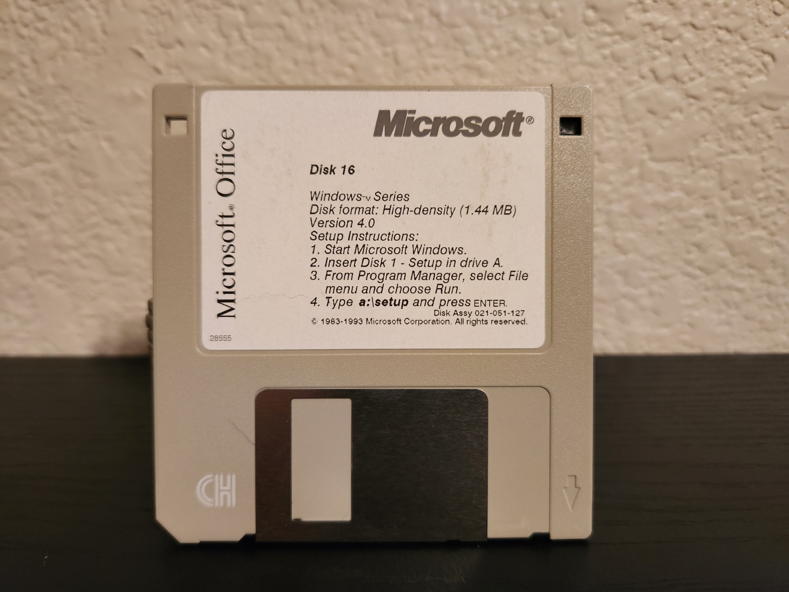 Vintage Microsoft Office Version 4.0 16 Floppy Disc 3.5" 1983-1993 Untested