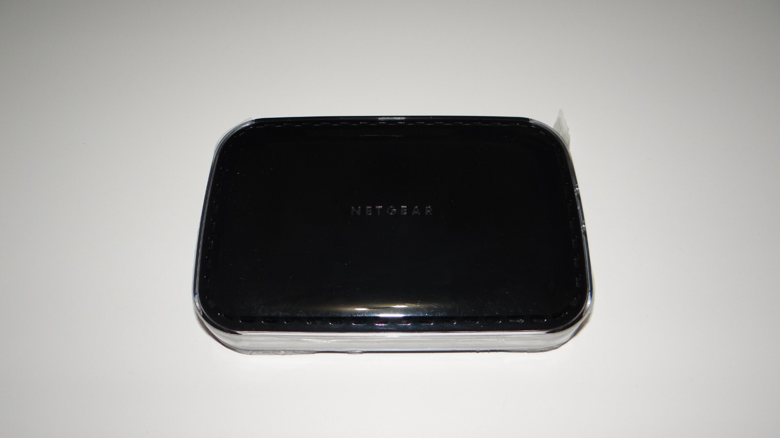 NETGEAR N150 Black Wireless N Router w/Charger (WNR1000 v3) TESTED & WORKS