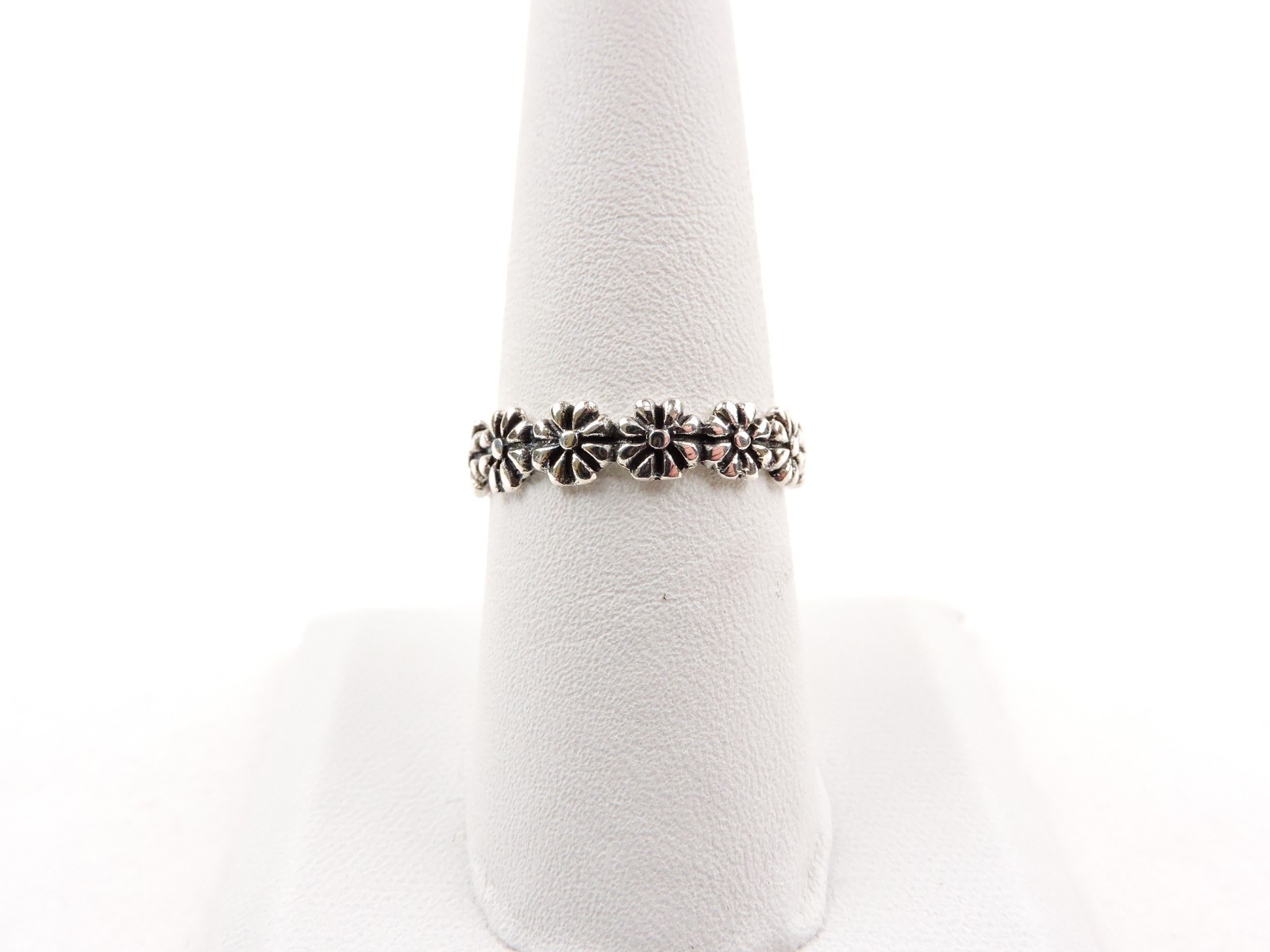 Sterling Silver Flower Band Ring - Free Gift Packaging