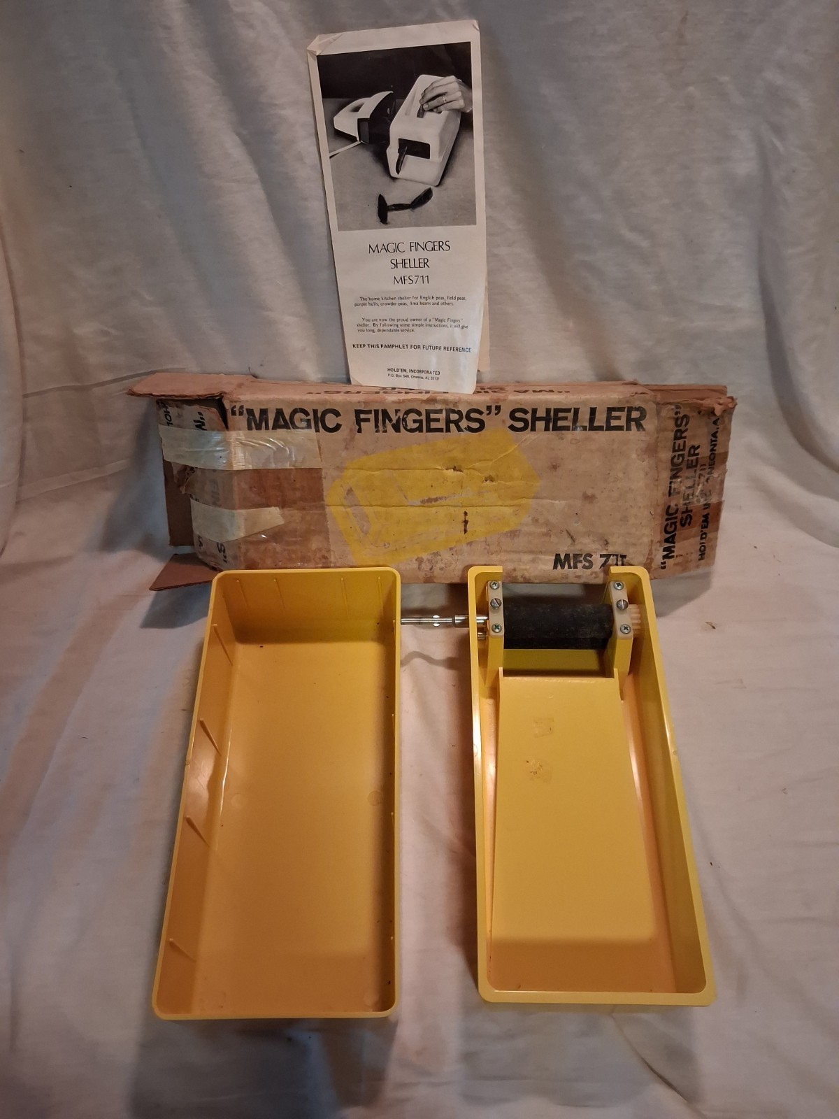 VINTAGE MAGIC FINGERS SHELLER PEA & BEAN MODEL MFS 711 IN BOX
