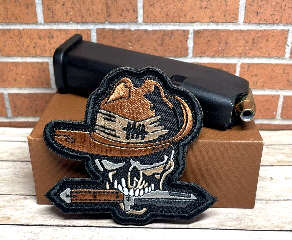 Tactical Morale Patch - Skull Patch - Hook Loop Embroidered Pirate Knife Patch