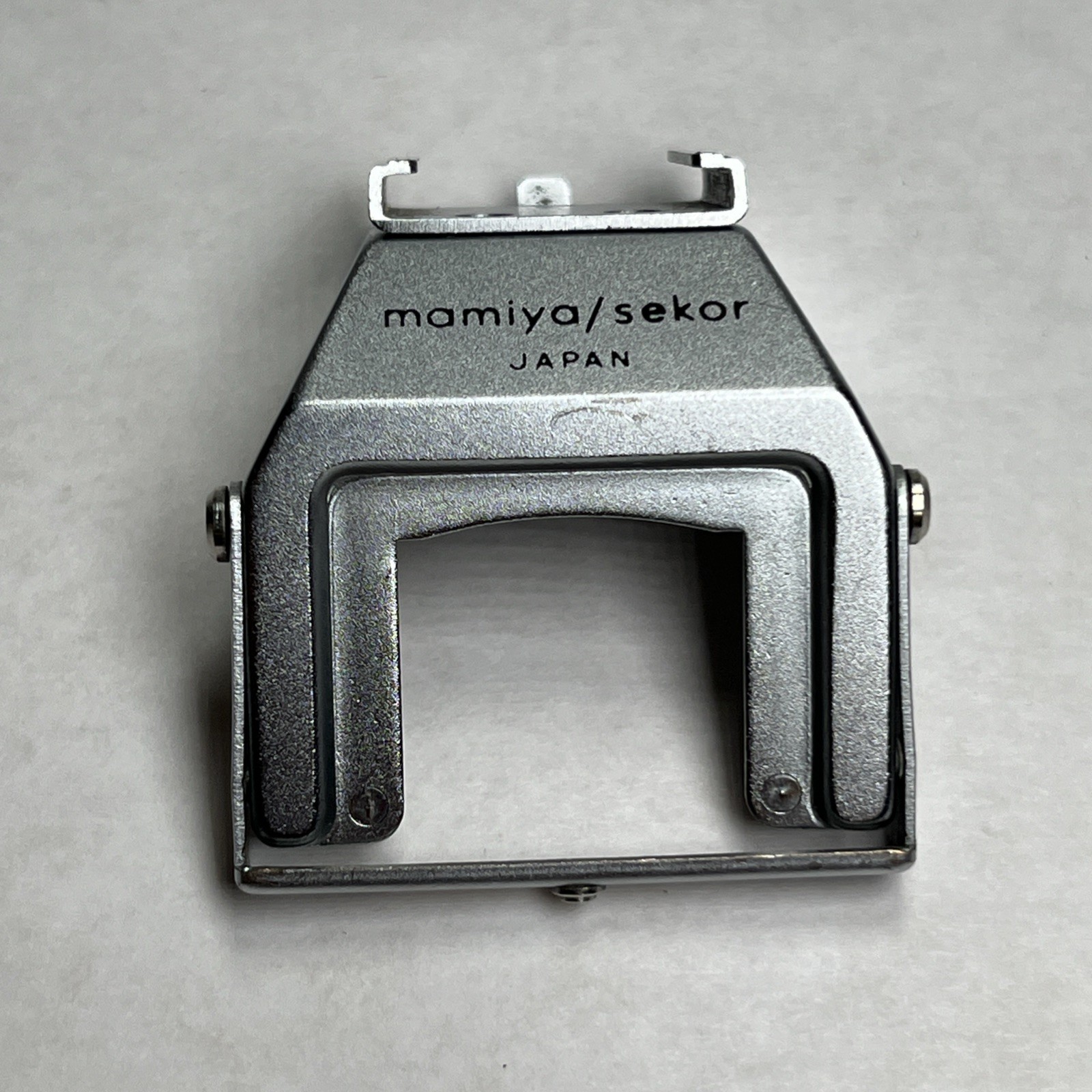 Mamiya/Sekor 35mm Camera Flash Cold Shoe Adapter