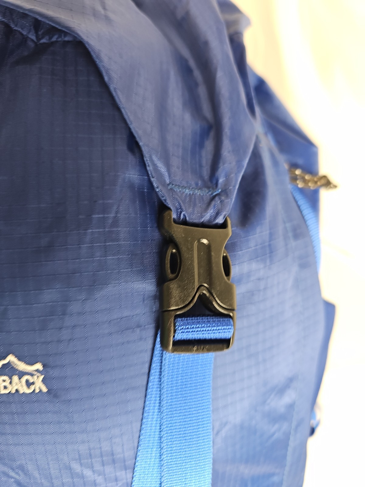 American Outback Flash Pack 22L Hydration Hiking Backpack Blue