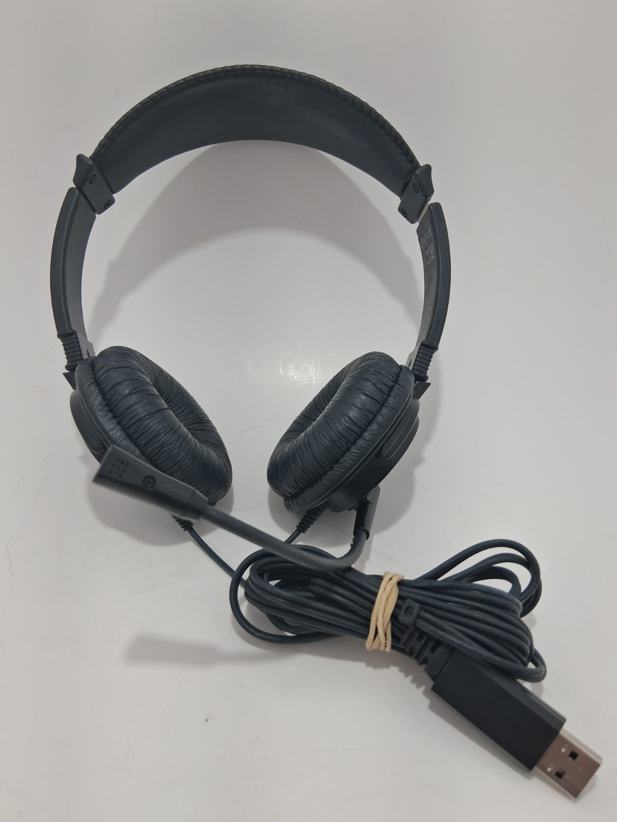 Kensington Hi-Fi USB Headphone With Microphone, 6FT Cable Mod#MO1415 Barely Used