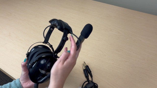 Durable Pilot Headset with 23 dB Noise Reduction, Noise-Canceling Mic, Stereo/Mo