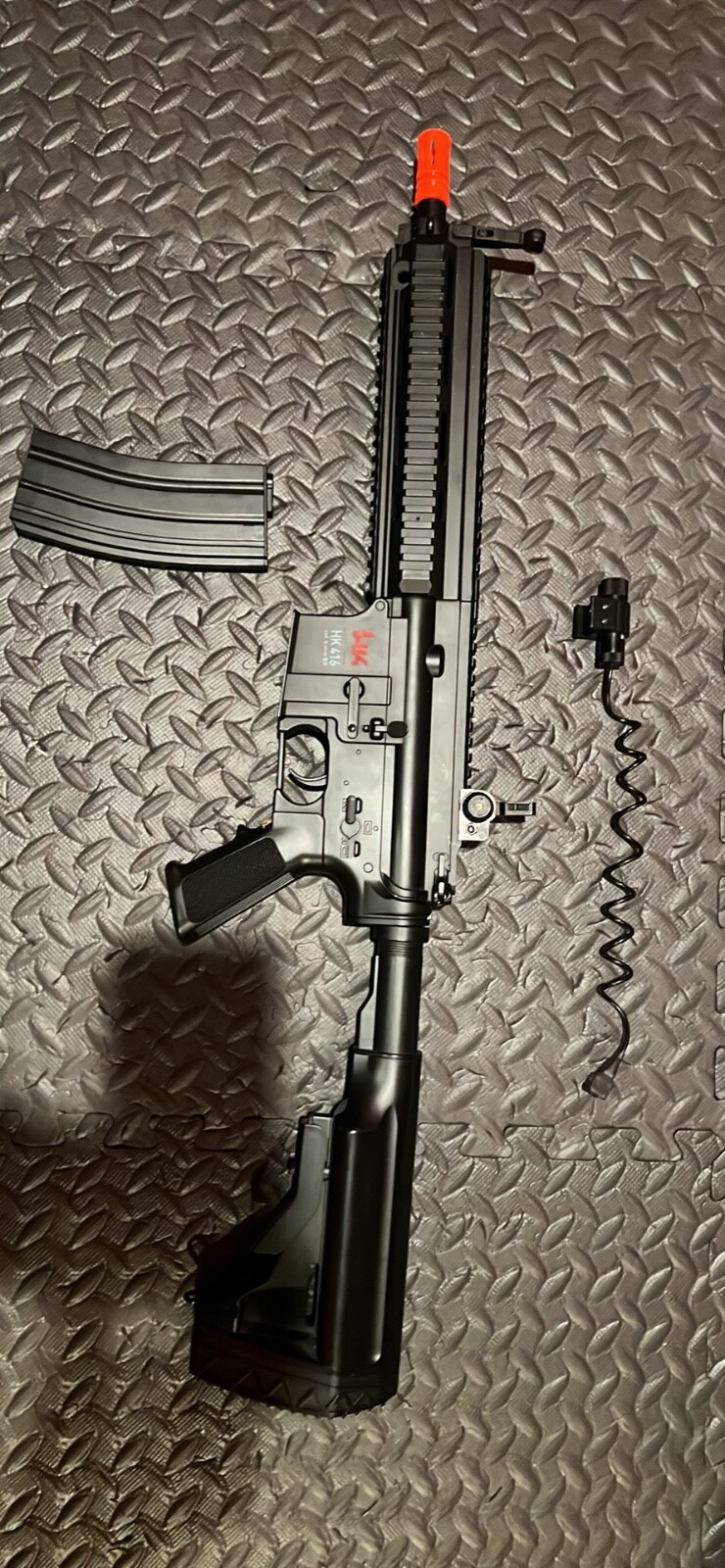 airsoft gun