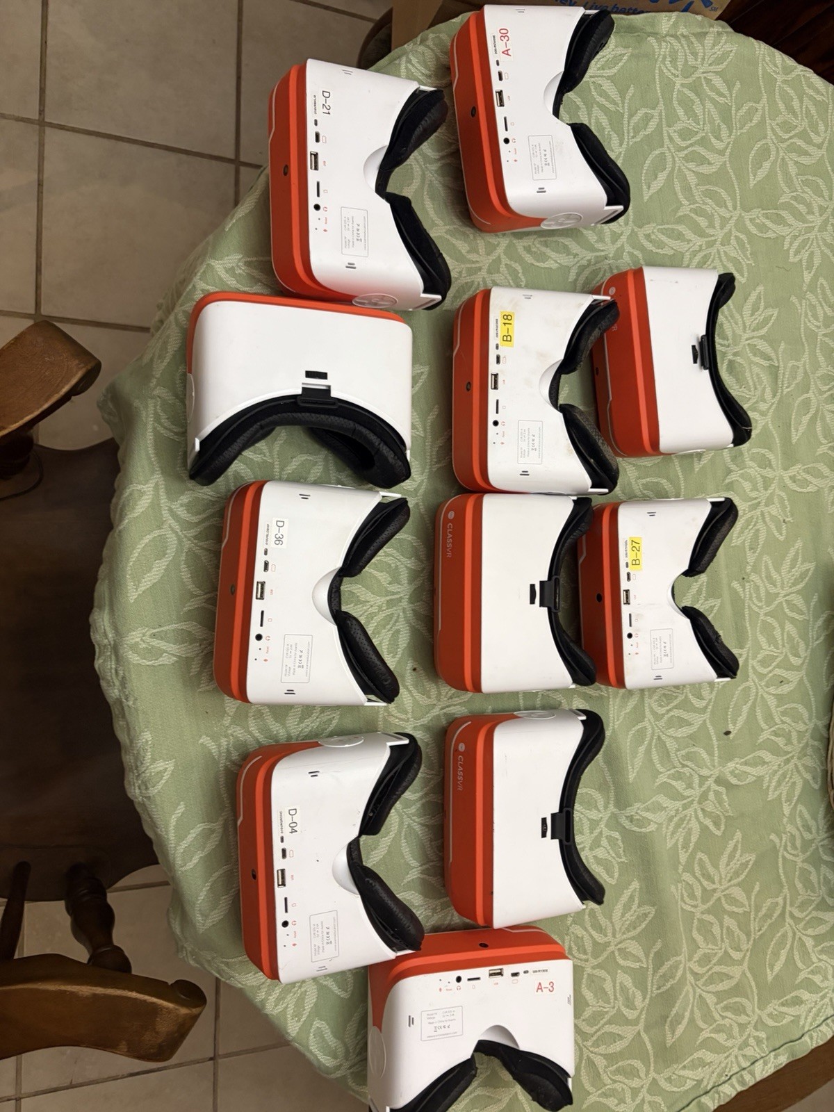 Lot Of 11x Class VR Standalone Virtual Reality Headsets  MAKE OFFER