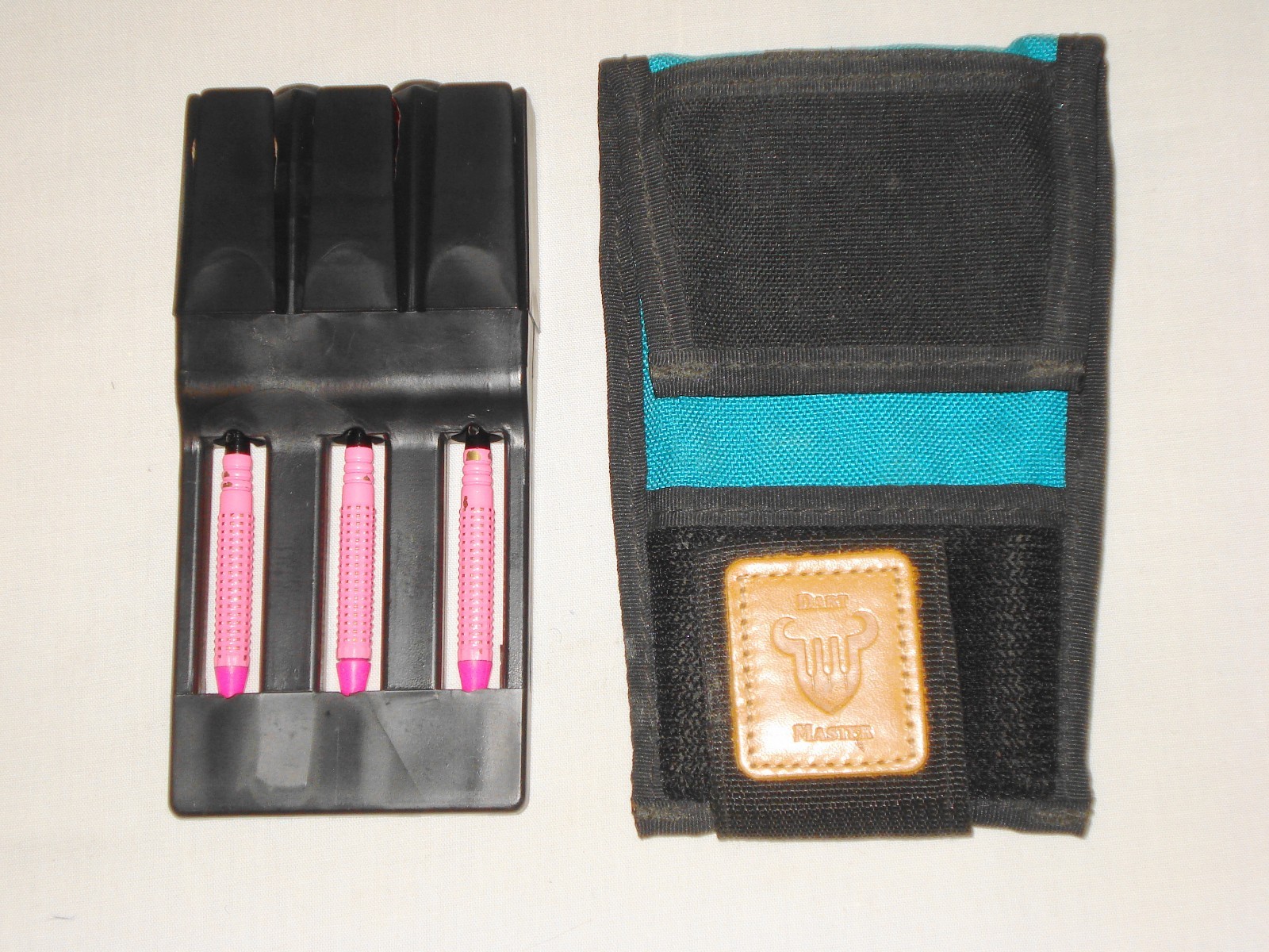 Dart Master Soft Case With Plastic Insert & Darts Hook & Loop Flap Belt Loop