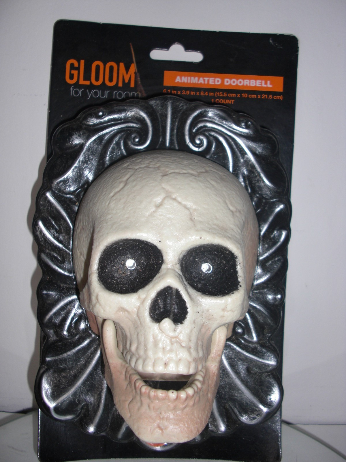 Animated Halloween Skeleton Door Bell/Lights up/Talks/Works!  MAKE OFFER!