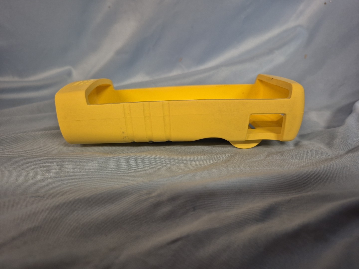 Nellcor OxiMax N-65P Handheld Pulse Oximeter W/ SpO2 Sensor & Yellow Case