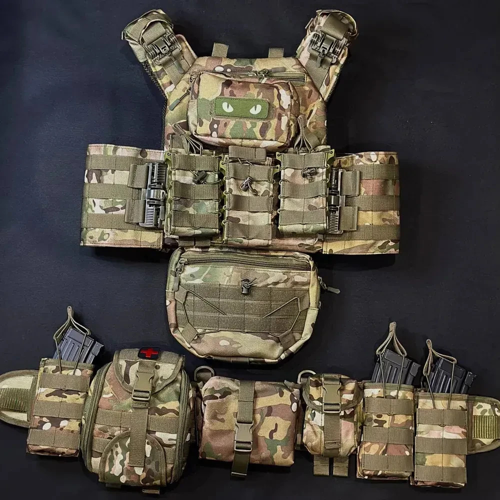 Plate carrier assembly with Cordura 900D multicam pouches 🇺🇦