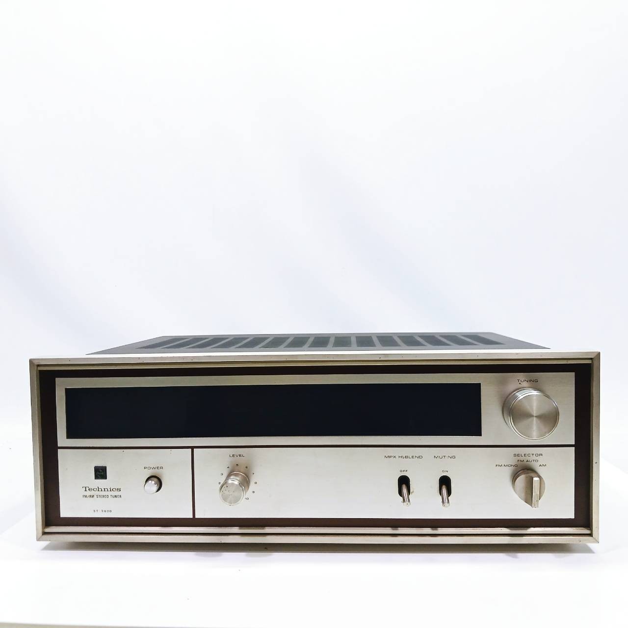 Technics ST-3600 FM AM Stereo Tuner Vintage Audio Tested Working Japan BE293