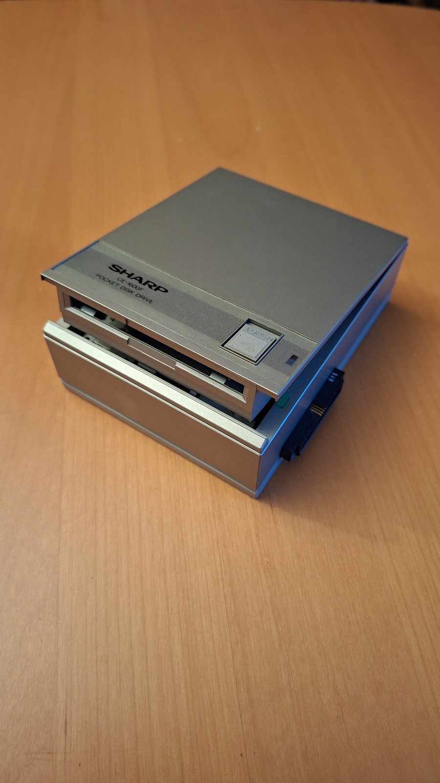 Very Nice Sharp CE 1600F Floppy Disk Drive / Tested / Working!
