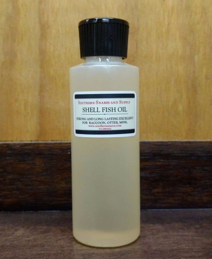EXTRA STRONG SHELL FISH OIL 4 OZ TRAPPING LURE SHELLFISH OIL RACCOON MINK LURE