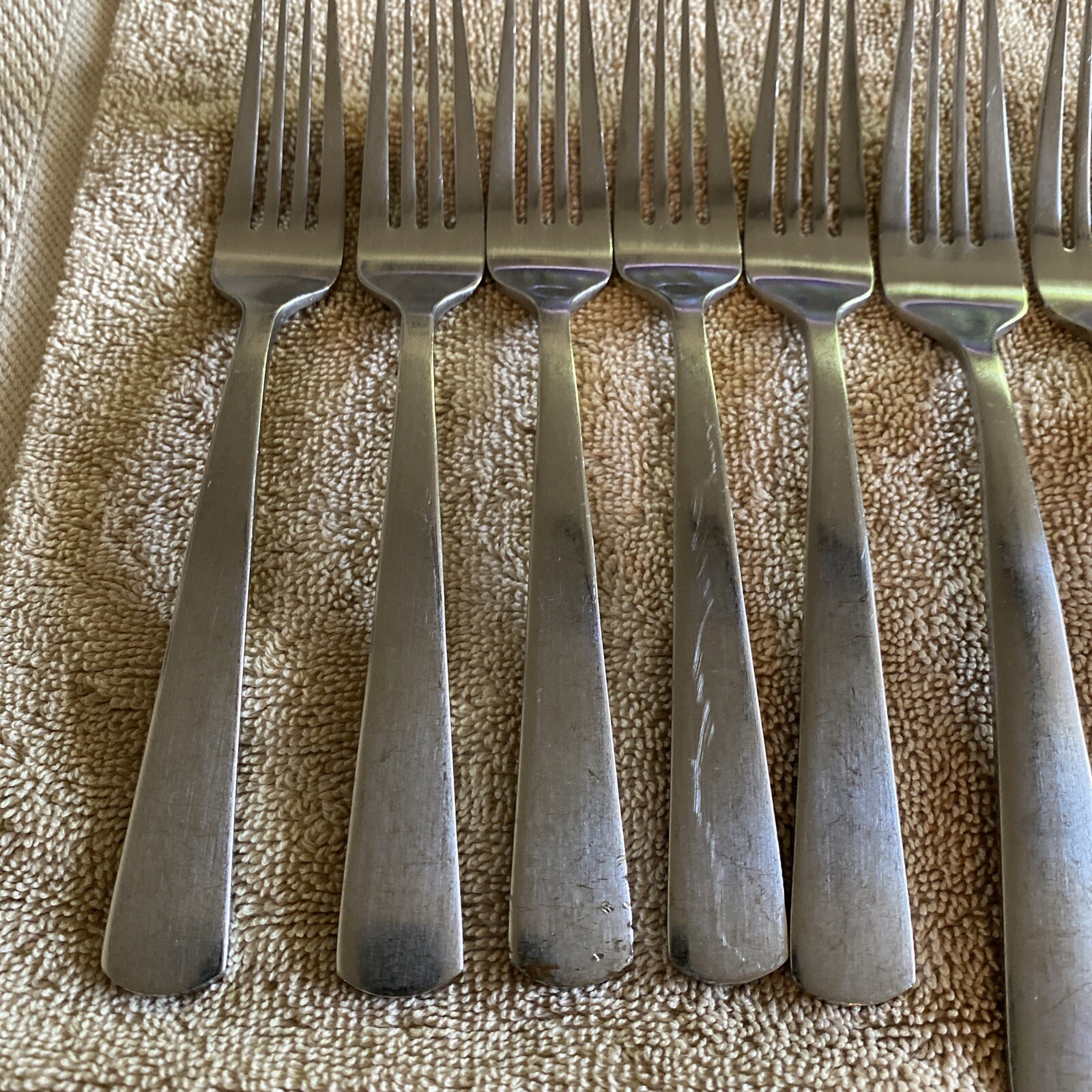 Oneida Samson? 24 Piece Everyday Flatware Set, Stainless. Assorted