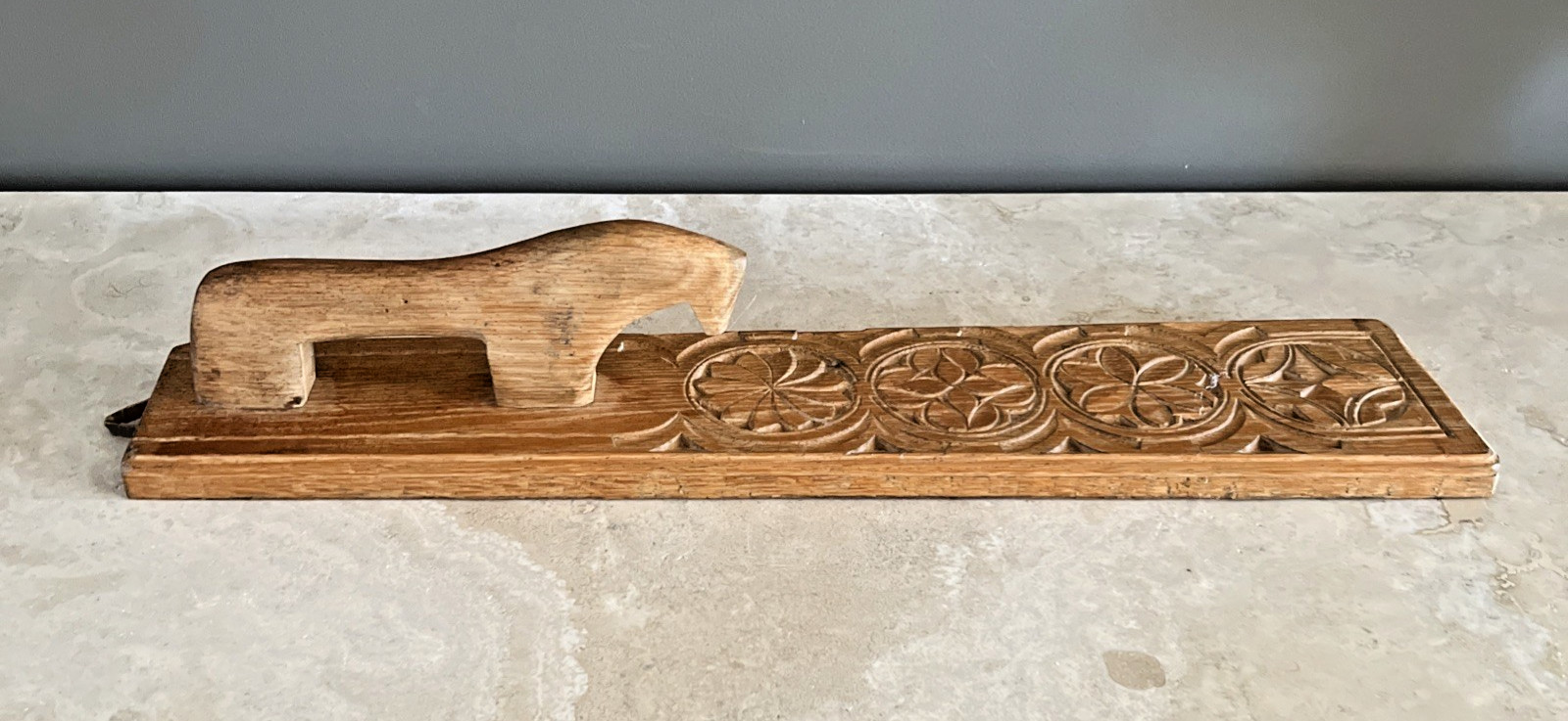 ATQ. 19th CENTURY HANDCARVED SCANDANAVIAN WOOD MANGLE BOARD HORSE & FLOWERS