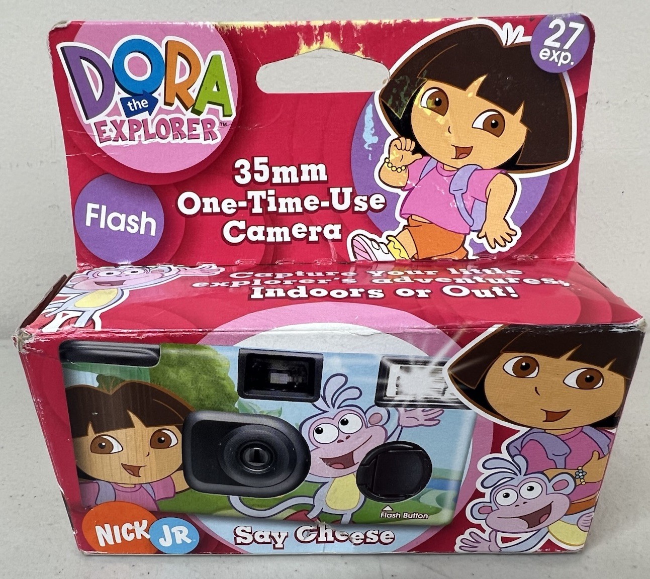 NEW NOS Dora The Explorer OneTime Use 35mm Film Camera Nick Jr. Flash EXP 2009