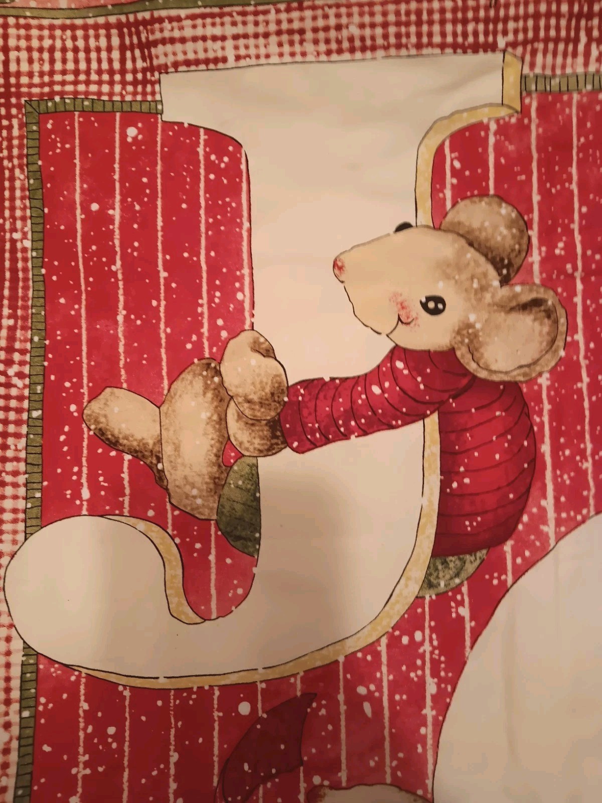 County Christmas Mice Throw Patchwork Quilt Wall Hanging 40" X 34” JOY HM Cute