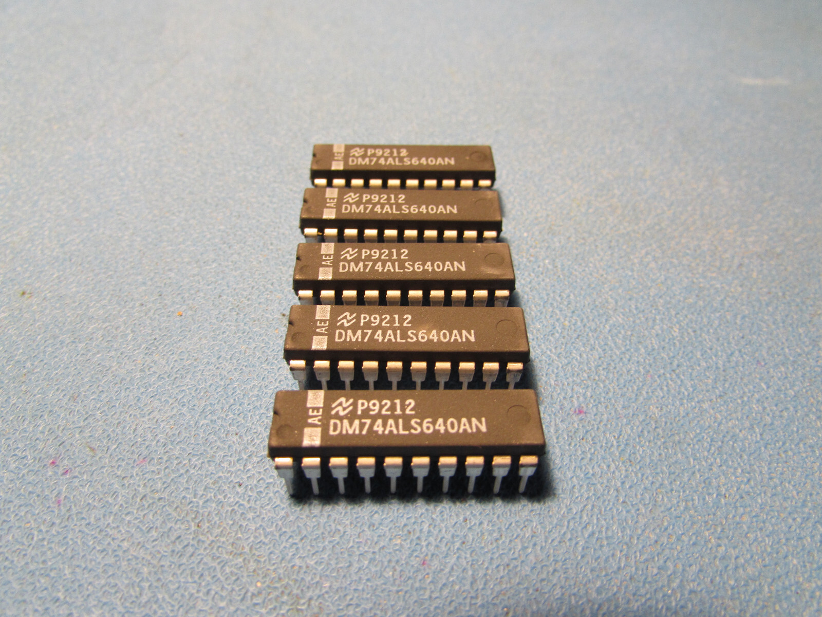 DM74ALS640AN NATIONAL IC,BUS TRANSCEIVER, SINGLE, 8-BIT, ALS-TTL, 20PIN DIP 5pcs