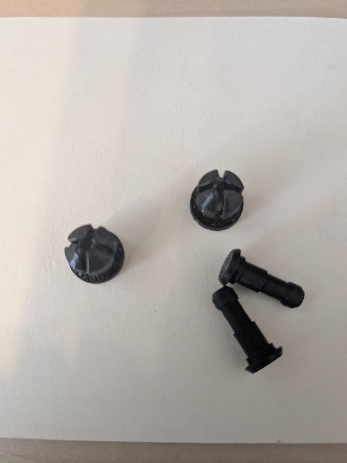 ***NEW PRINT DESIGN***Kenwood TS-520/R-599/T-599 cover push pins&Yaesu ft-301