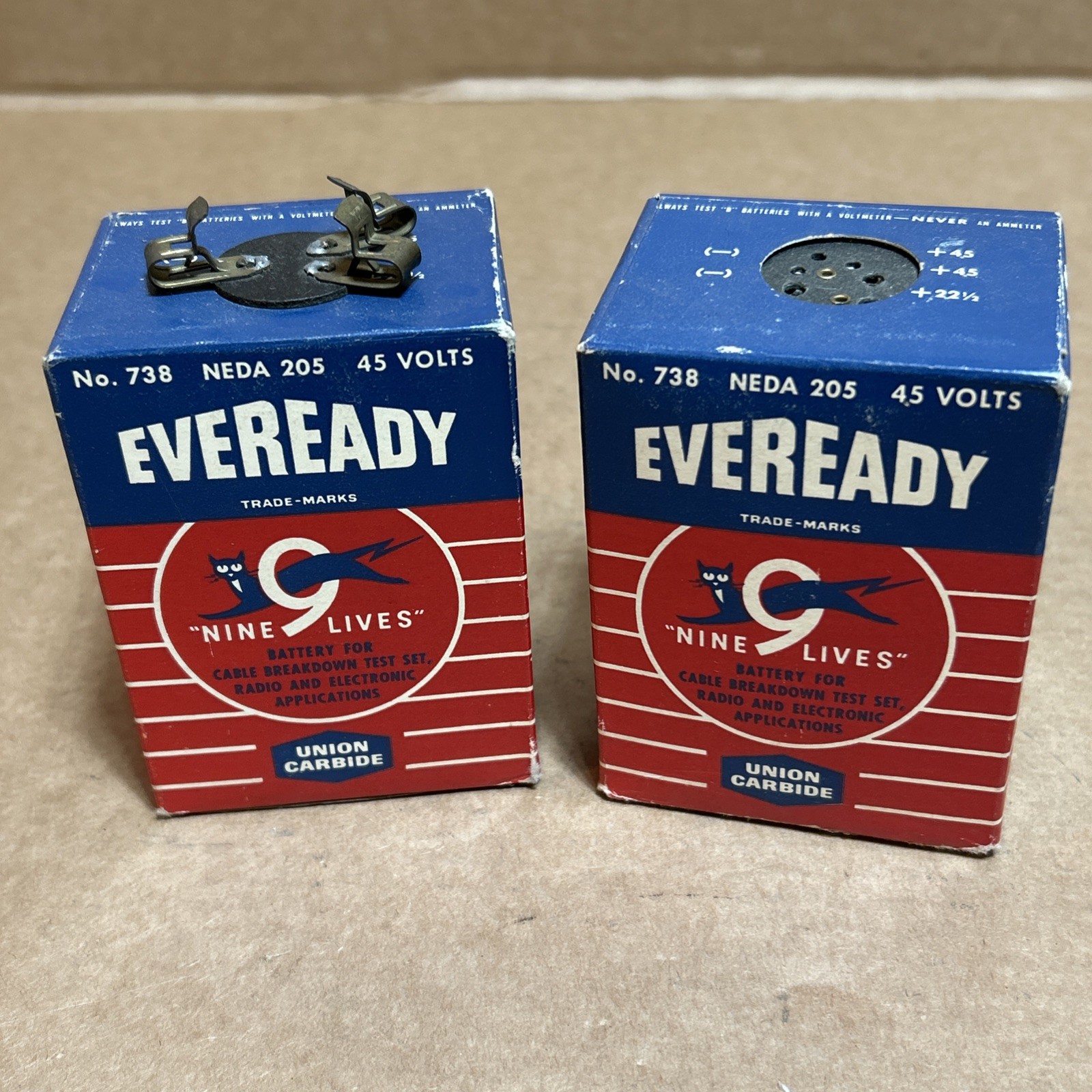 Vintage EVEREADY No. 738 Radio Battery NEDA 205 45 Volts “Nine Lives” Carbide