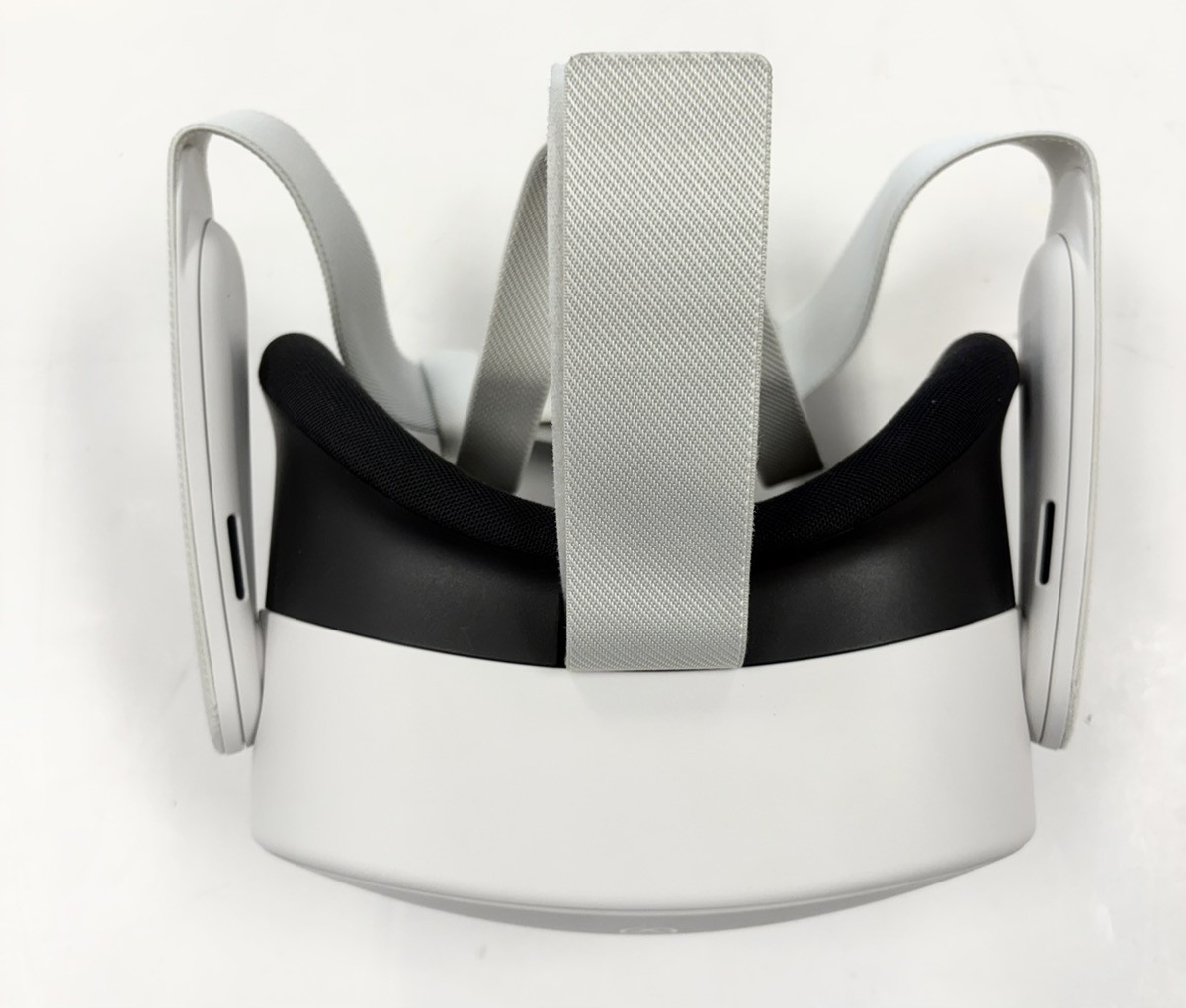 META VR GLASSES QUEST 3S (P34007330)