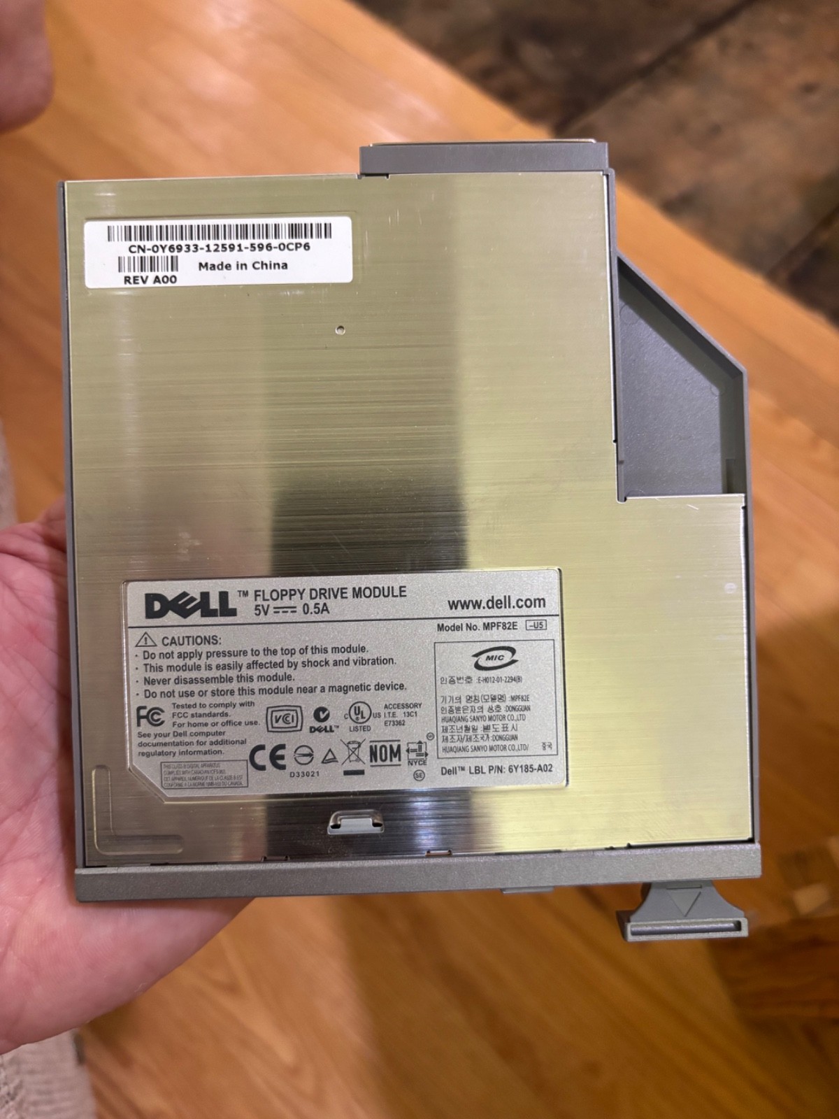 Dell MPF82E Floppy Drive Module 3.5″ 6Y185-A02 0Y6933